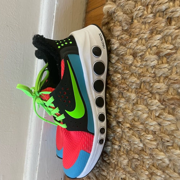 Nike react cruzer one. Unisex shoe. Women’s size 6, men’s size 4.5. - Picture 3 of 7